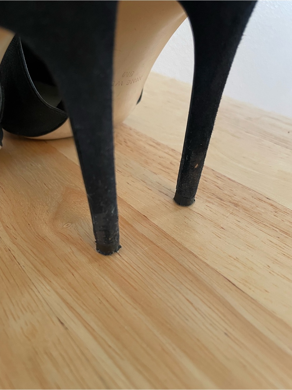 Nine West Black Pointed Toe Ankle Heels Booties Size 5 - Picture 8 of 8
